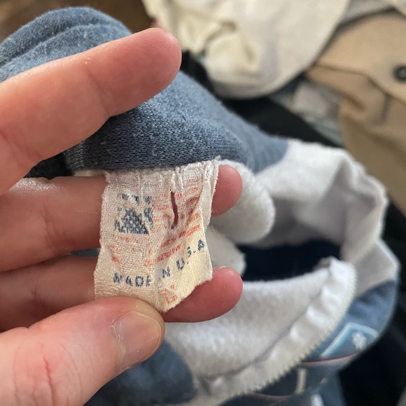 90s Alaska sweater - Picture 3 of 6